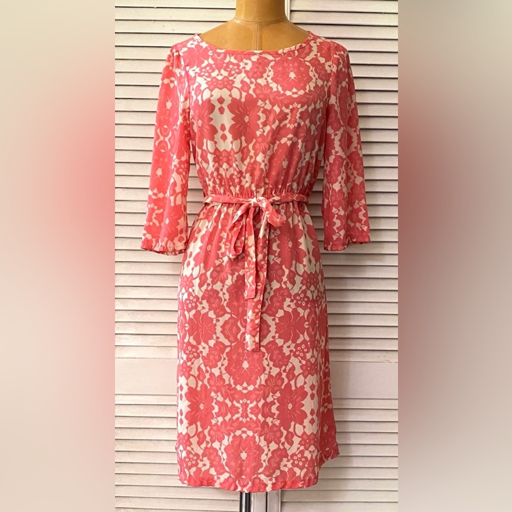 H&M Dress Womens size 4 Salmon Pink White Floral Belted Office Party